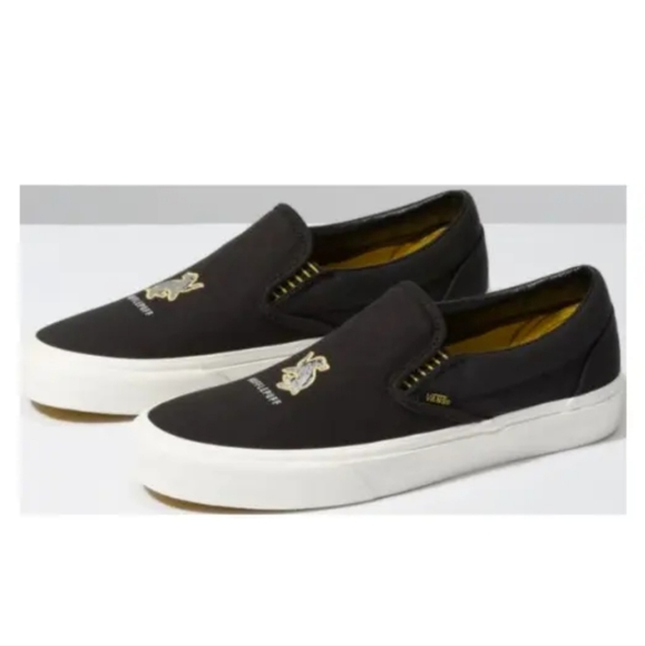 NEW Vans HARRY POTTER Hufflepuff Embroidered Classic Slip On Skate Shoes Unisex - Picture 4 of 8